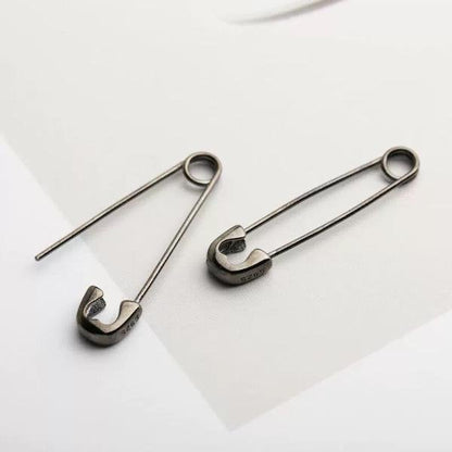 Unique minimalist paperclip earrings - one pair