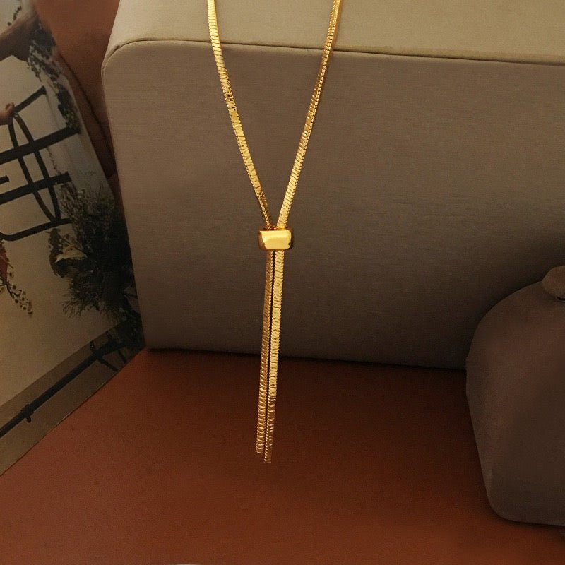 Minimalist Triangle Bone Chain Extendable Necklace