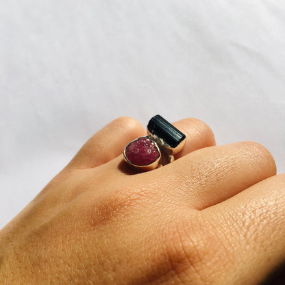 Ring 'Self-confidence' in ruby ​​and 925 silver