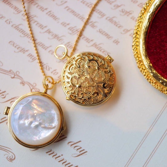 MOP Round Sachet Public Locket Necklace