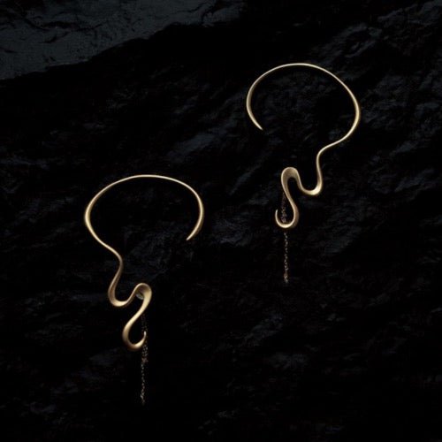 Chic wavy line large ear cuffs - one pair