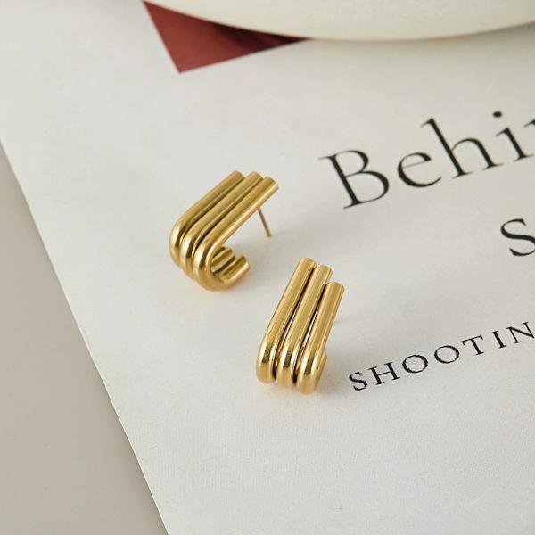 Minimalist U-shape gold stud earrings