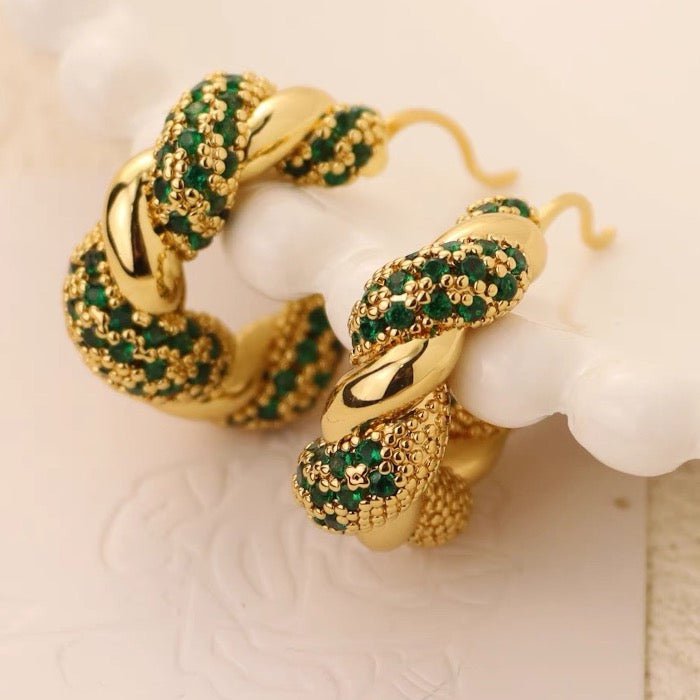 Vintage style braided earrings - green stones