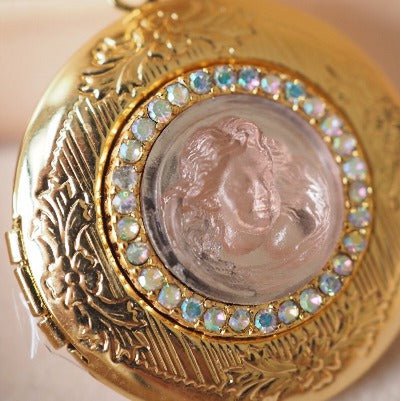 Round Openable Locket NECKLACE - Angel Cameo