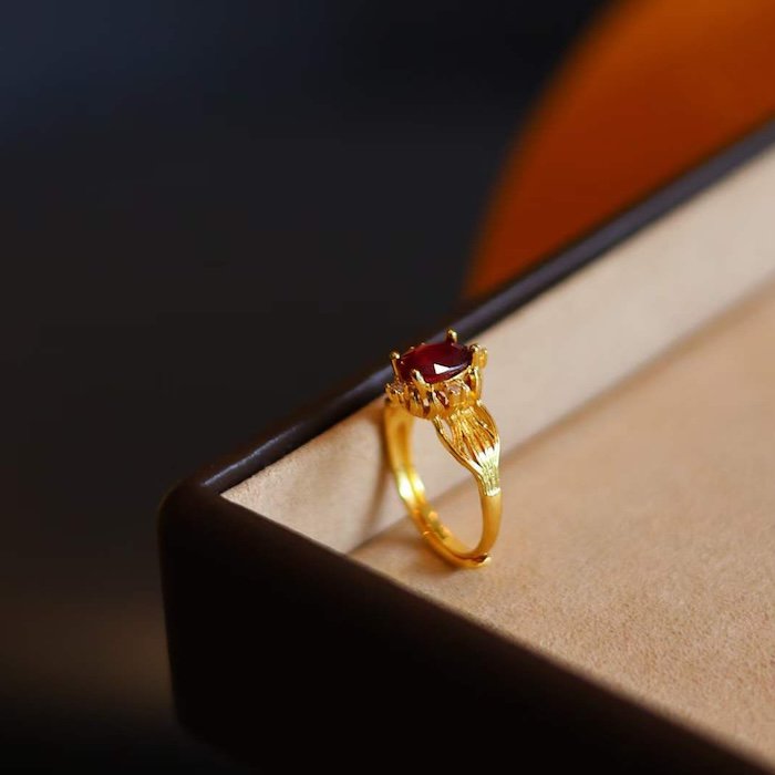 Echte Ruby Solitaire Ring-verstelbaar