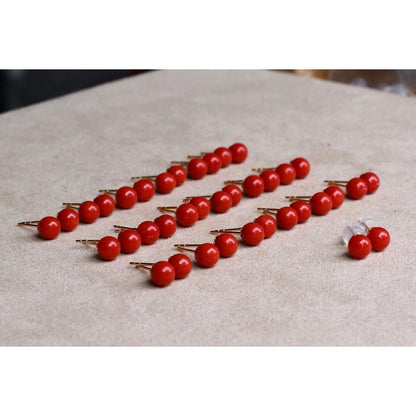 Timeless red coral stud earrings - 18K gold