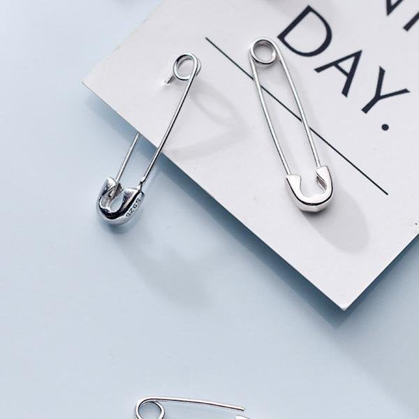 Unique minimalist paperclip earrings - one pair