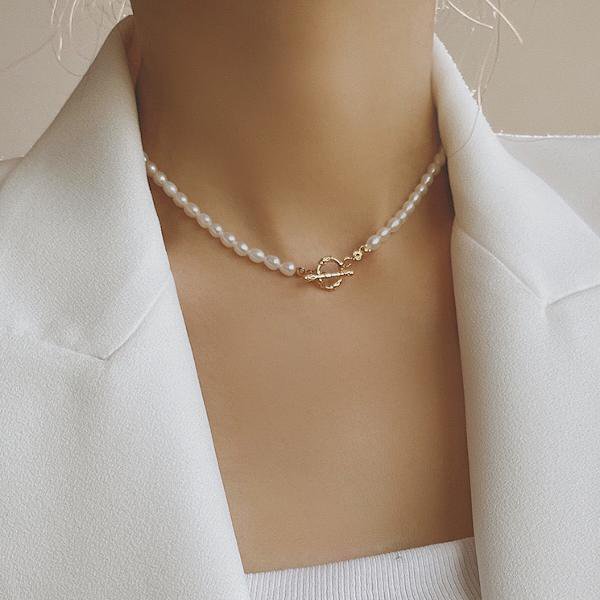 Timeless pearl bead necklace with OT clasp