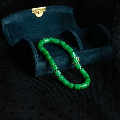 Minimalist Vibrant Green Jade Bead Bracelet - AAAA Quality