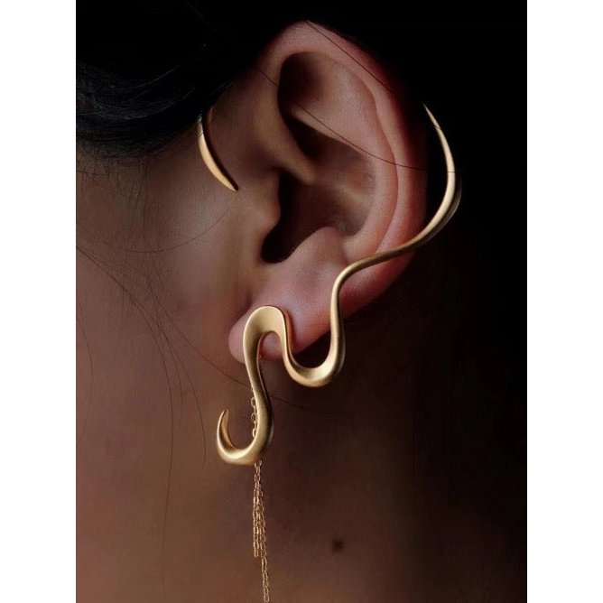 Chic wavy line large ear cuffs - one pair