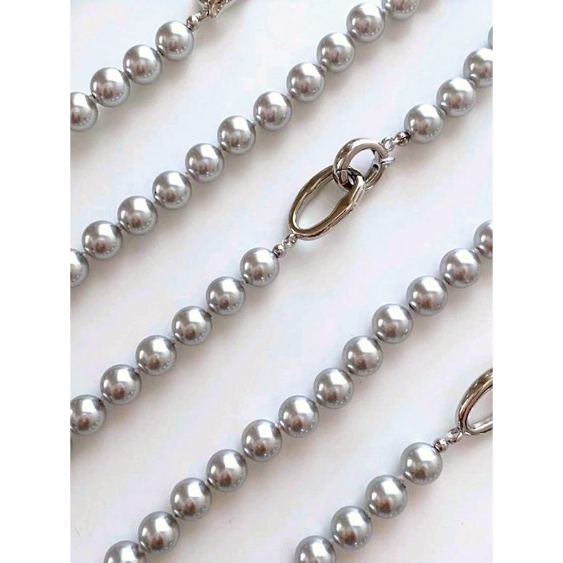 Timeless grey pearl bead necklace