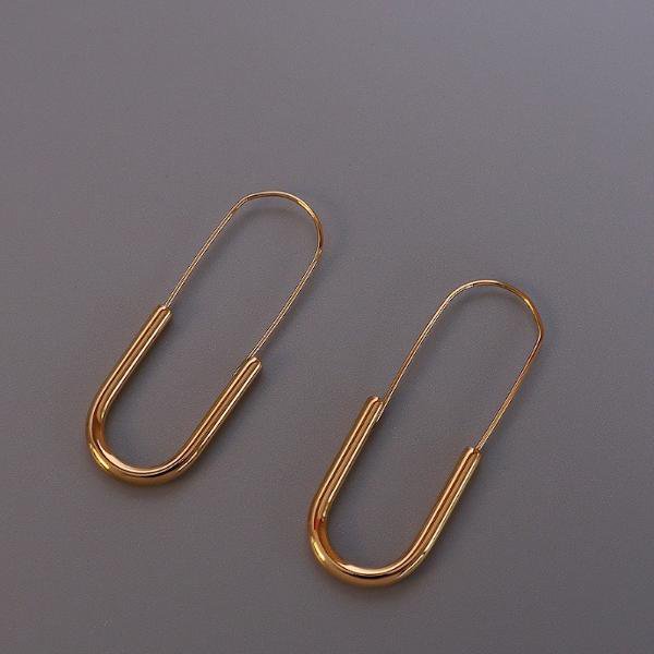 Minimal design paperclip hoop earrings