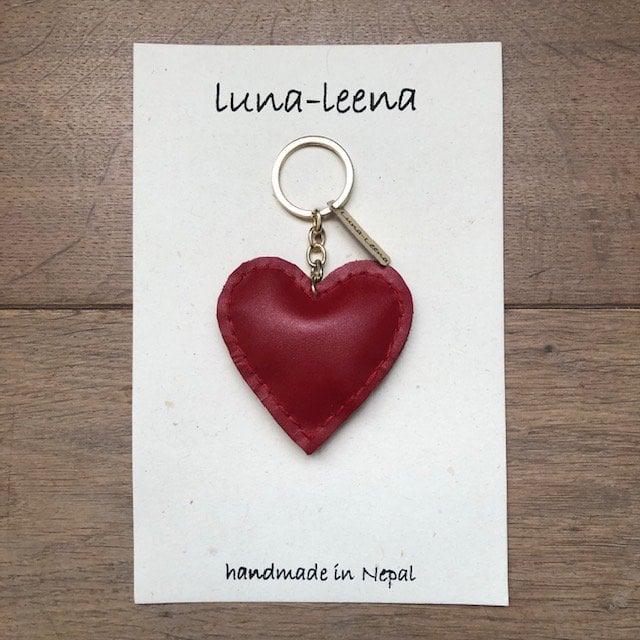 Luna-Leena sleutelhanger hart groot rood - 100% leer - handgemaakt in Nepal