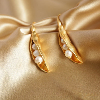 Vintage Style Pea Pod Design Gold Earrings