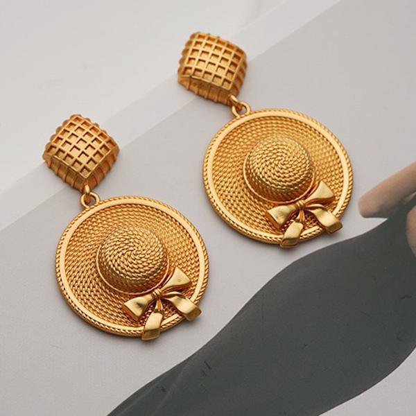 Vintage style straw hat earrings