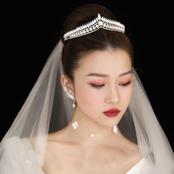 Princess Look Crystal Bridal Tiaras with Pearls