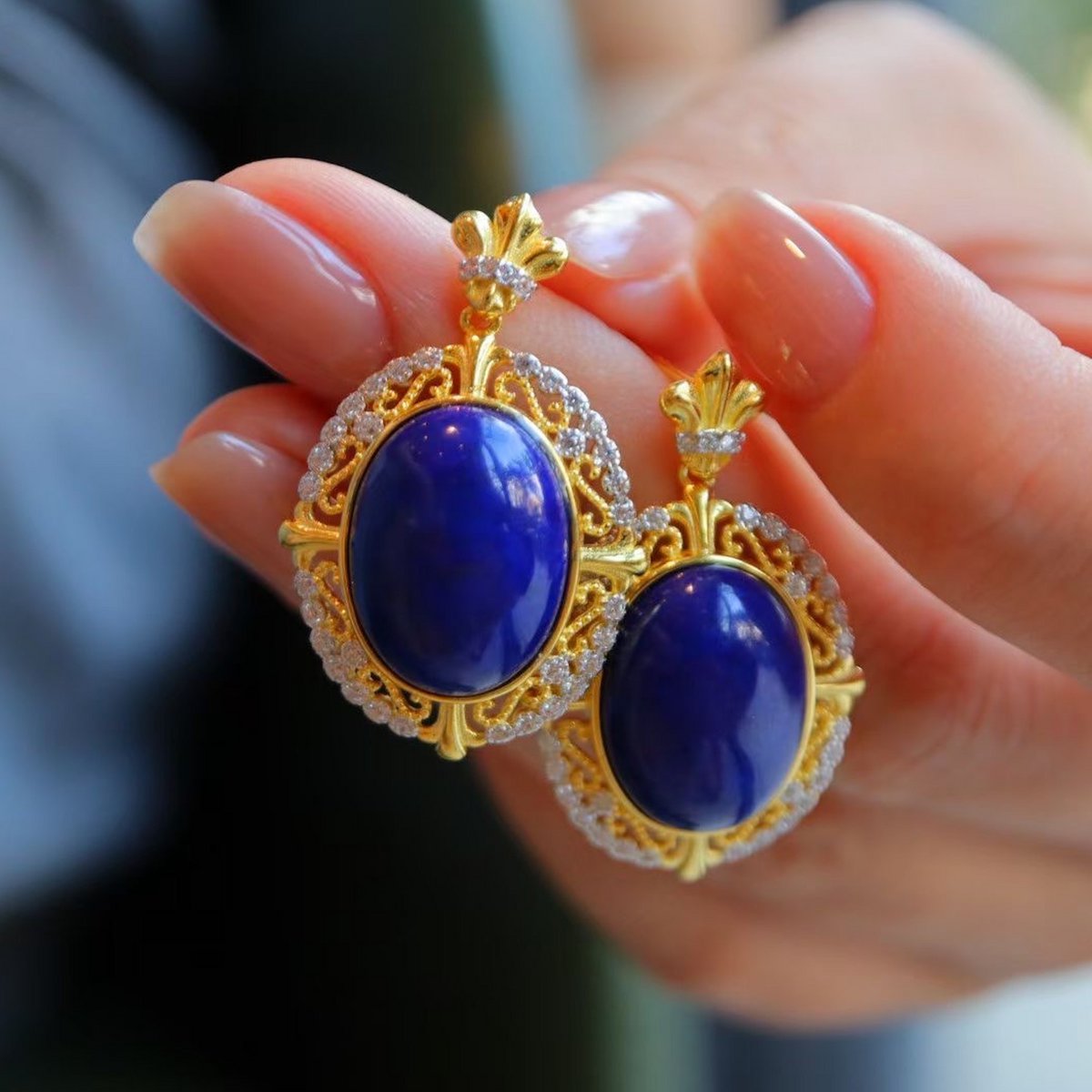 Koninklijke Lapis Lazuli hangende oorbellen in renaissancestijl