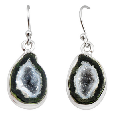 "Energy of Mother Nature" oorbellen in ruwe geode en 925 zilver