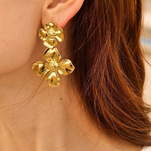 Striking look double flower oversized earrings