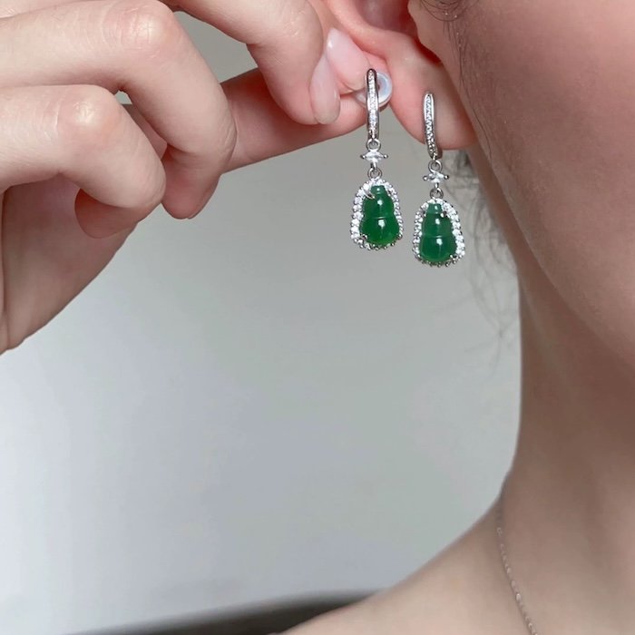 Good Luck Jade Gourd HuLu Earrings