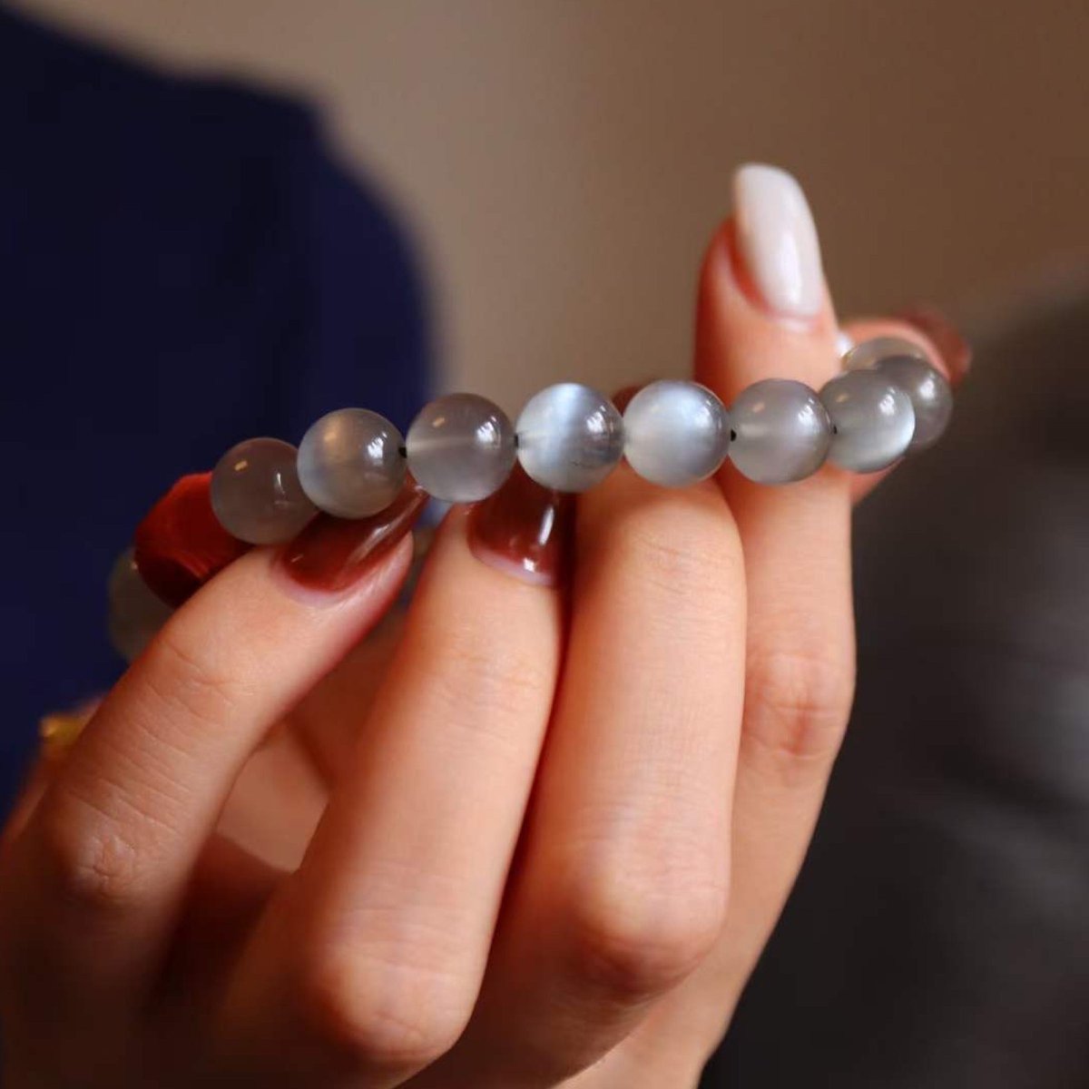 Natural Labradorite Beads Bracelet with Buddhist Lucky Charms - AAAA Quality