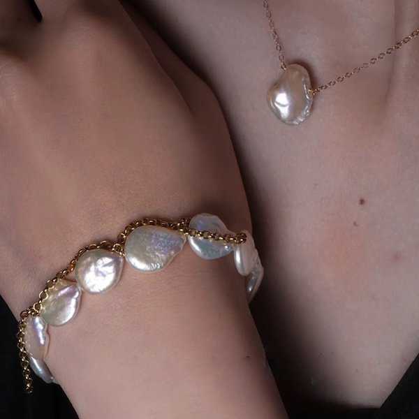 Unique Baroque Pearl Coin Bead Bracelet