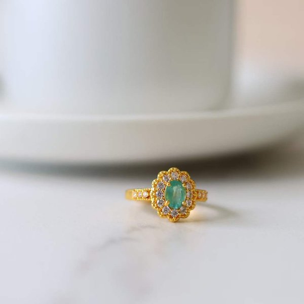 Emerald Gemstone Flower Ring - Real Emerald