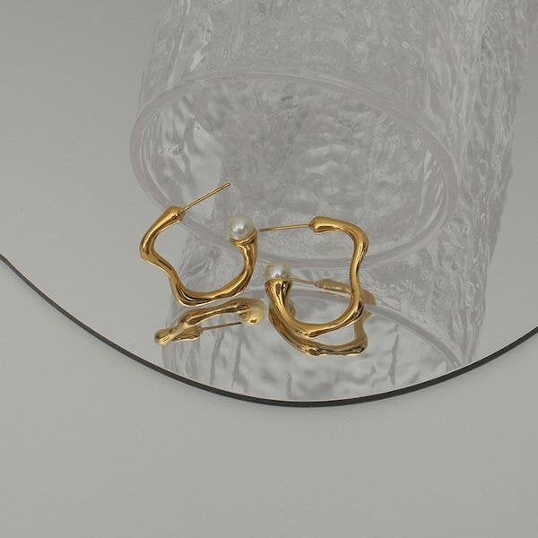 Modern Vintage Wavy Line Pearl Hoop Earrings