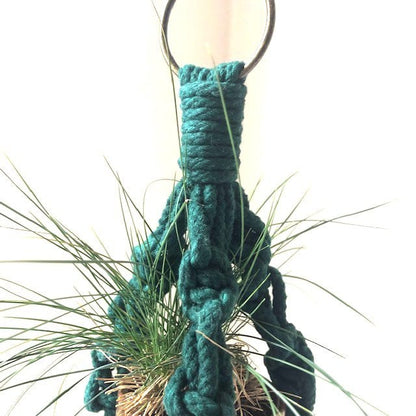 Luna-Leena plantenhanger mini macramé grenen groen - katoen - L38cm - handgemaakt in Nepal