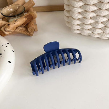 Minimalist Blue Tone Claw Hair Clips